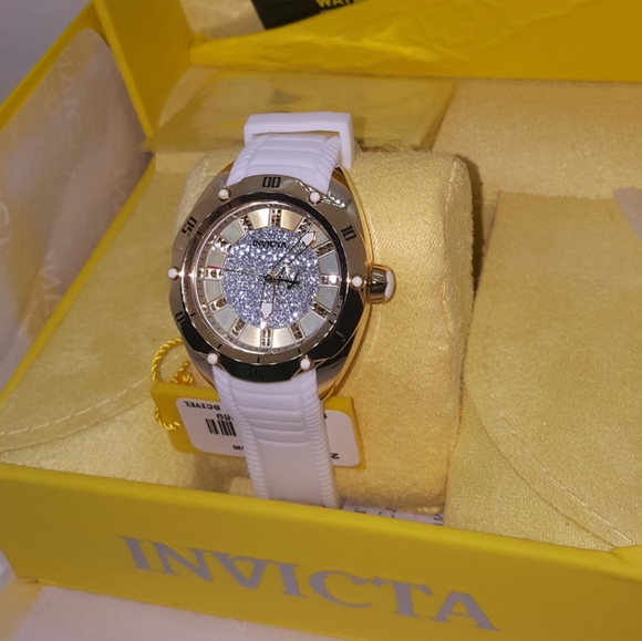 FIRM PRICE-ON SALE-Invicta Venom ladies watch - Picture 14 of 14